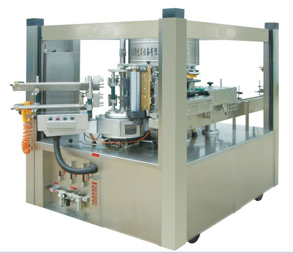 Beer Bottle Rotary Wet Glue Labeling Machine